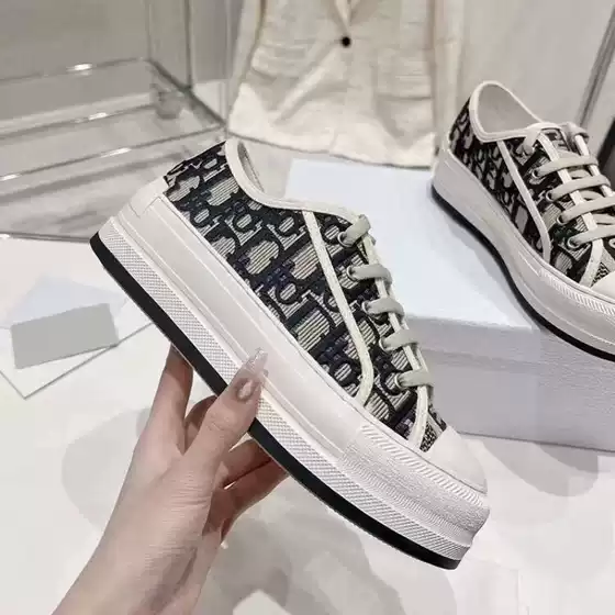 Trendy Brand Embroidered Canvas Shoes Women's 2024 Spring New D Home Thick Bottom Retro Old Flower Letter Casual Sports Shoes