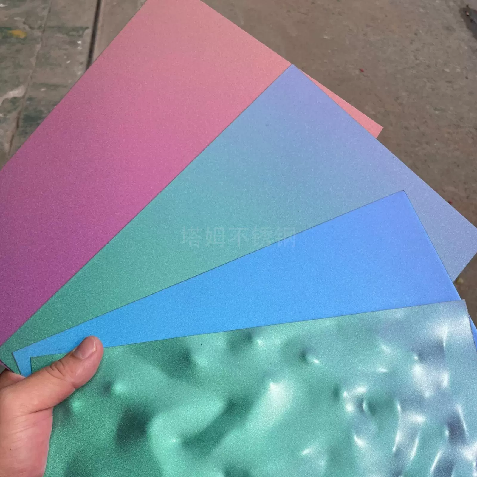 幻彩不锈钢板 氟碳漆幻彩炫彩变色龙实色漆七彩渐变不锈钢装饰板