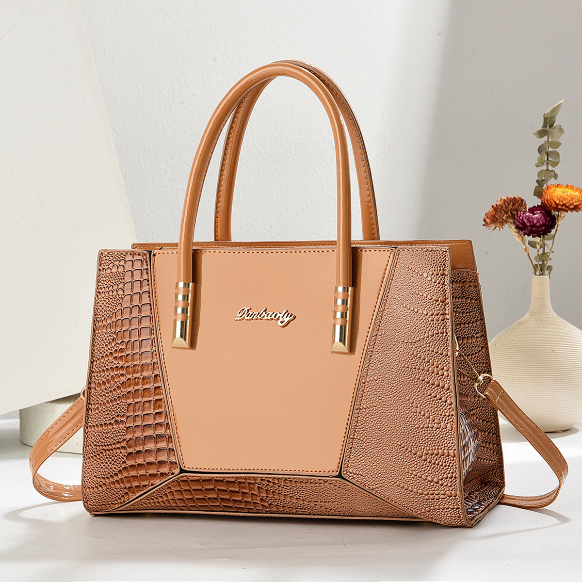 Bolso de mujer nuevo bolso de hombro de gran capacidad temperamento bolso de madre de cuero suave bolso de mujer de viaje de moda puede ser mensajero