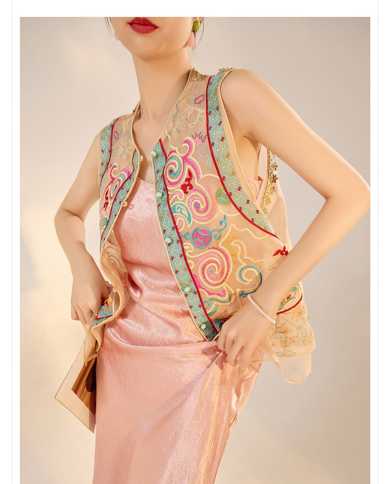 Áo vest cổ đứng phong cách retro Trung Hoa, thiết kế thêu, chất liệu tơ dâu tằm, mẫu ZX N4045 — Màu đen, Hồng mơ chi tiết 7