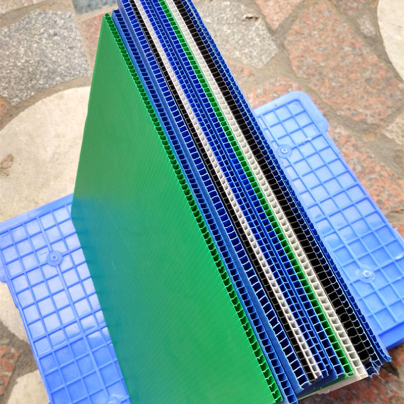 厂家直供辽宁塑料中空板彩色蓝色隔垫板万通瓦楞塑胶板可定制