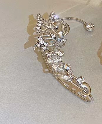 Small Ear Clip Ear Cuff, Light Luxury Design, Elf-Style Silver/Gold Options