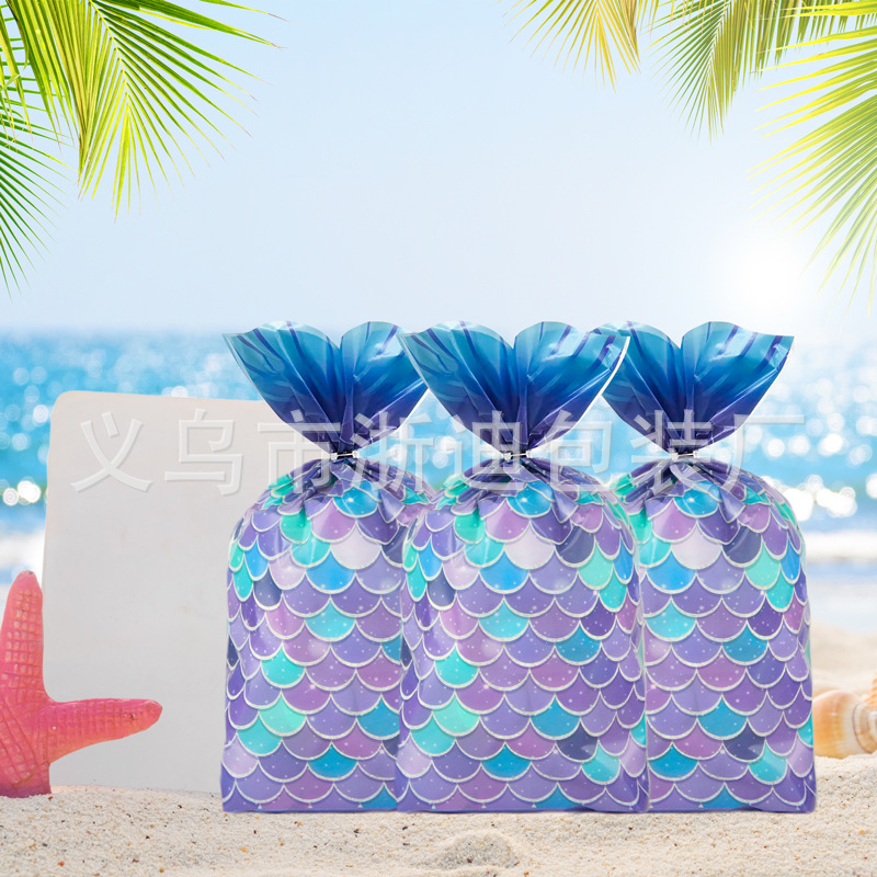 blank-paper-with-seashells-san