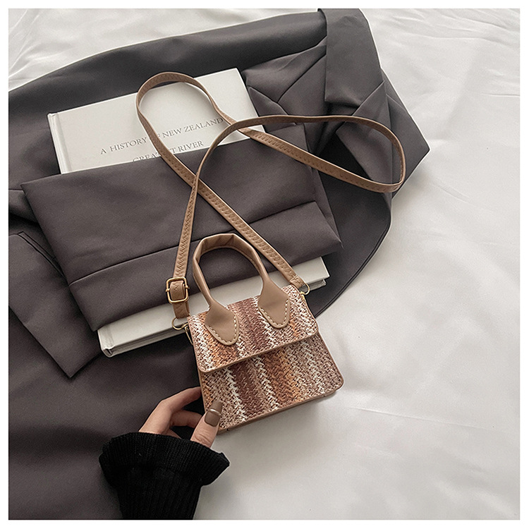 Borsa a tracolla da donna in paglia a righe per mare estate_voghion.com