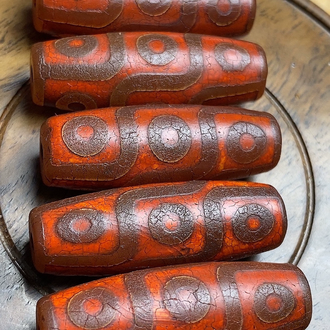 Тяньчжу Тибетский Район Возвращение Гуанчжоу Тяньчжу Будда жемчужный кулон Девять глаз Тяньчжу Античная бусина Старый Агат Бусина Ветер