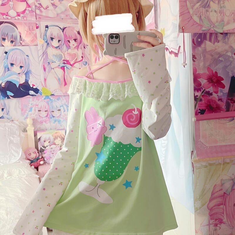Japanese Sweet Cute Hami Melon Soda Print Long Sleeve Neck Neck Top Soft Cute Daughter T-shirt Japanese Sweet Cute Hami Melon Soda Print Long Sleeve Neck Neck Top Soft Cute Daughter T-shirt