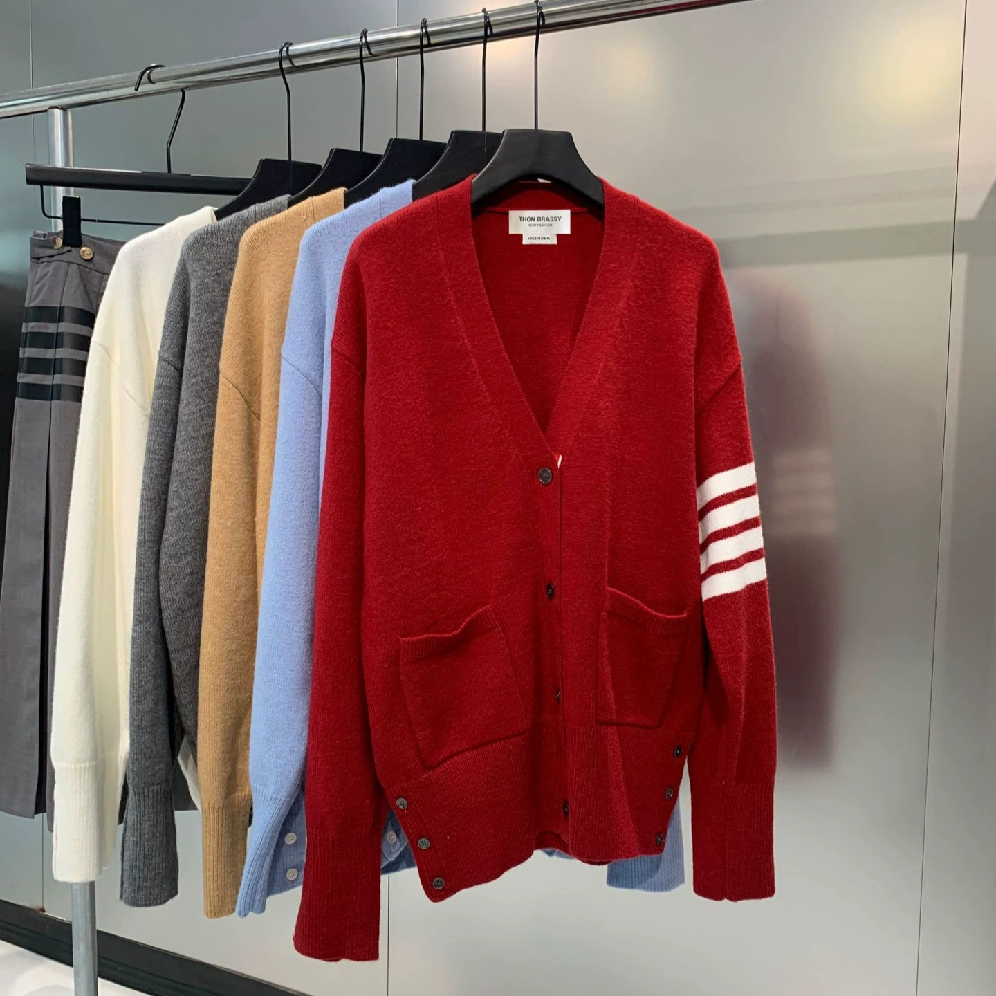 THOM BRASSY поддерживает шифротекстер-лист 1863 большая версия колледжа стиль трикотажный кардиган