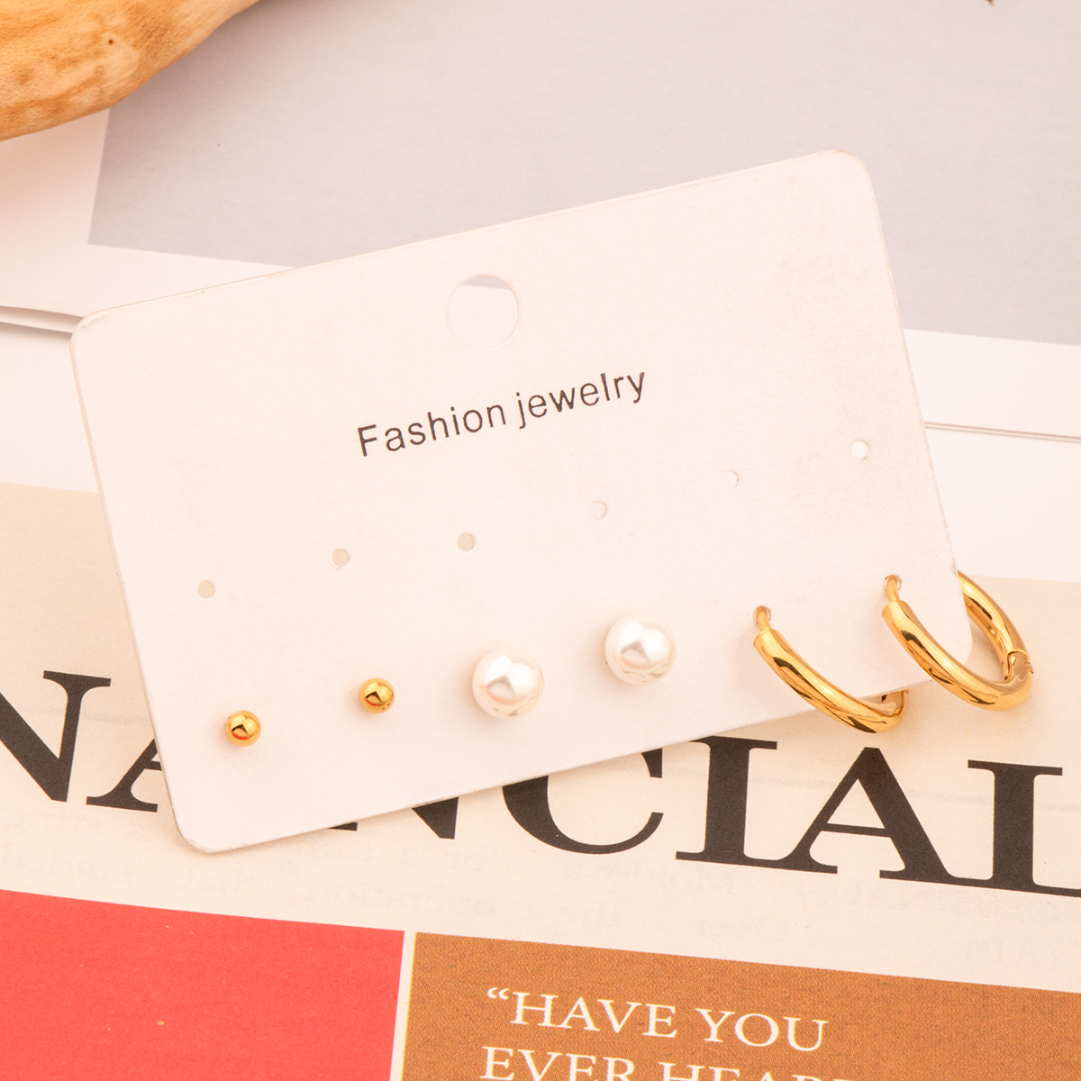 Earrings from pearl