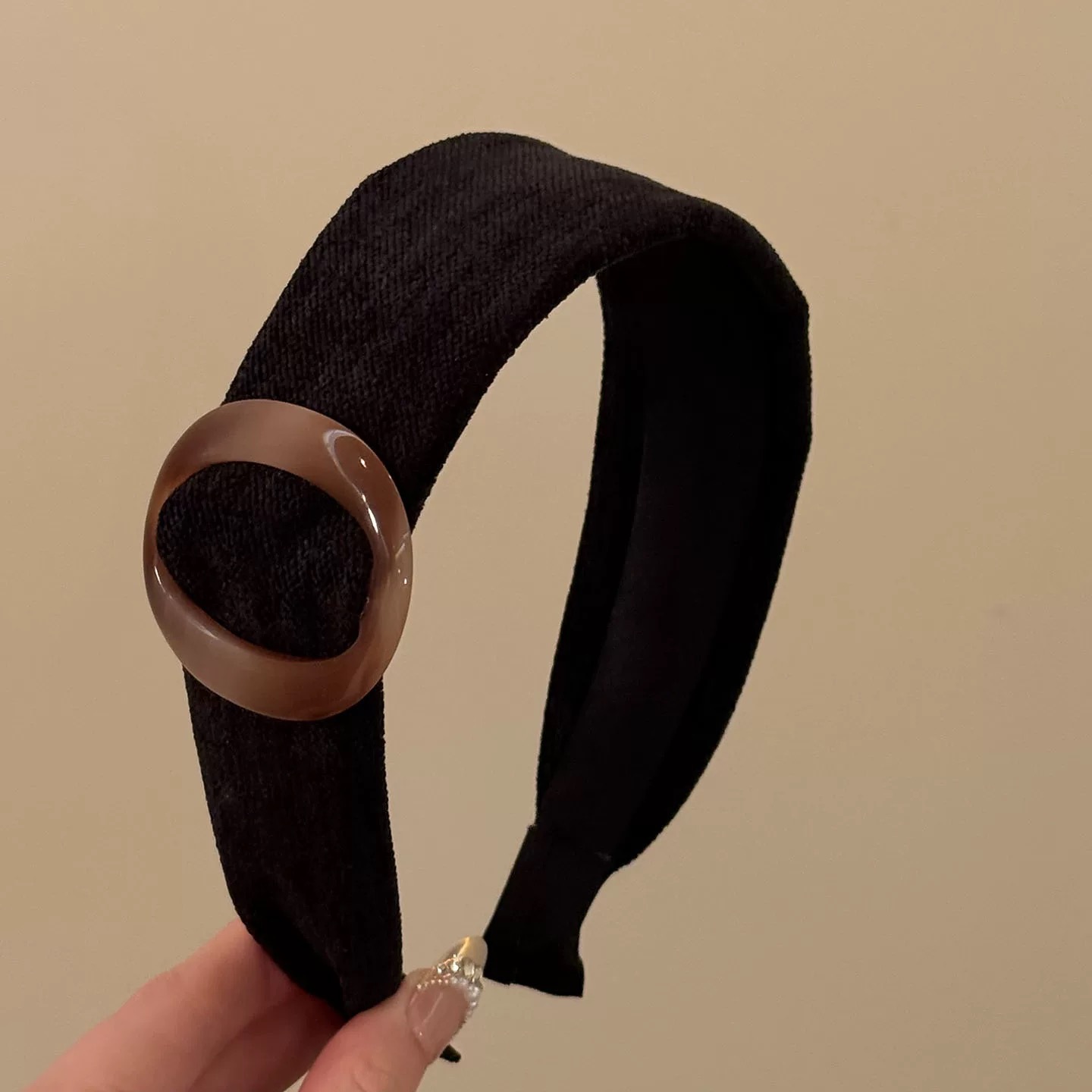 # 14 black ring wide-brimmed headband