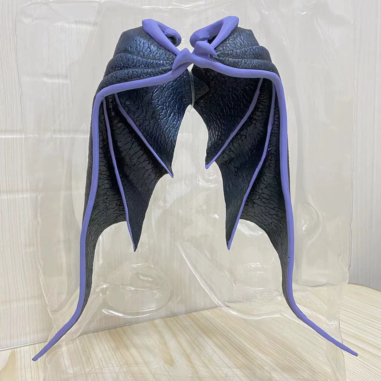Оригинальная фигурка NECA34504 Ночной Дракон Брюкс Волкдог