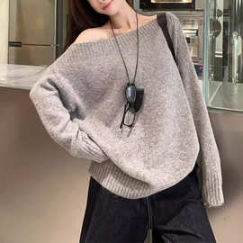 2025年新款韩版纯色毛衣女秋冬季套头宽松显瘦露肩设计感休闲上衣