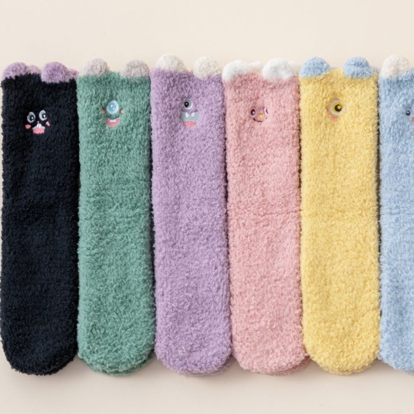 Calcetines de Piso Infantiles de Poliéster Térmicos, Antiolor y Bordados para Otoño e Invierno
