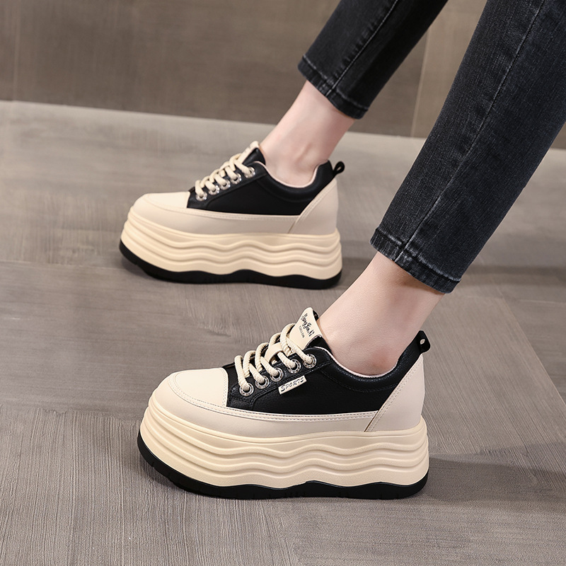 Giày sneaker nữ đế dày độn cao bên trong phiên bản cơ bản dễ phối — Màu đen