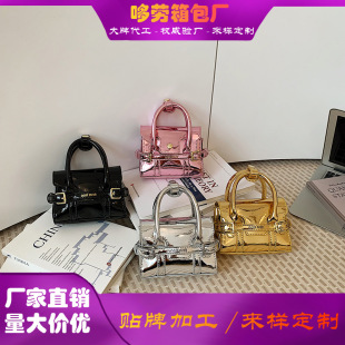 �羳�߼���Ůʿ�����2026�����¿����͹�ͨ�چμ�б���С����