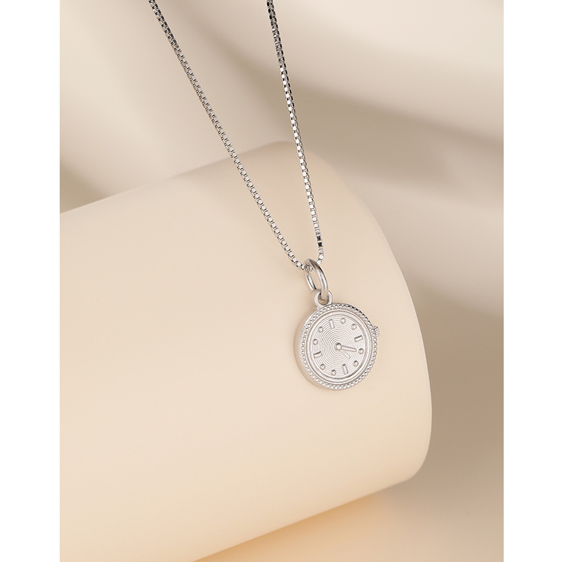 520 reloj confesión reloj collar femenino 999 plata esterlina nicho Luz de lujo de alto grado sentido poco Libro Rojo popular cadena de clavícula