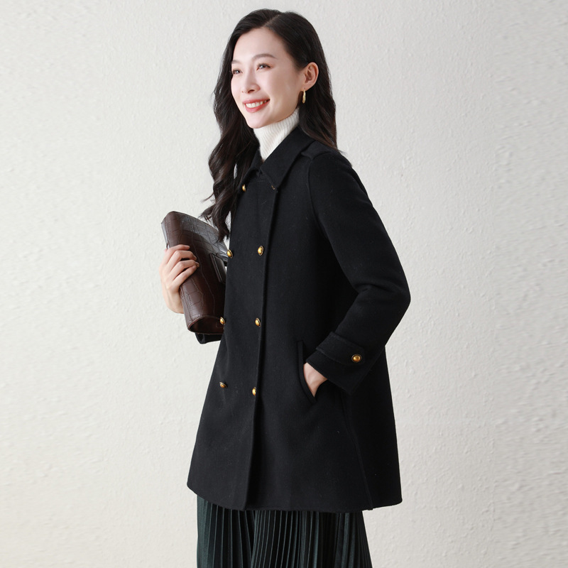 검은색