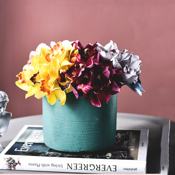 Simulation foreign cricket orchid fake flowers landed on the ground…