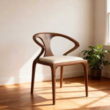 北欧实木餐椅舒美特椅休闲白蜡木剑椅靠 A字椅 肯尼迪椅 云椅