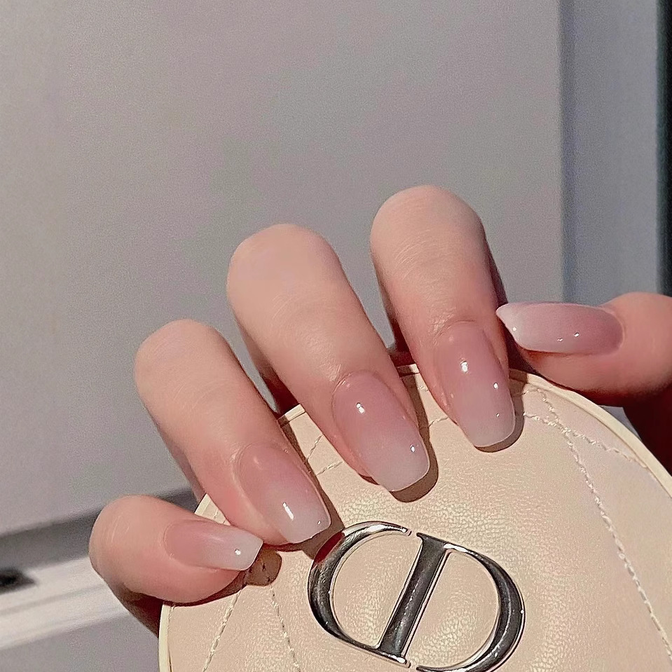 Yiyi Dance 2023 nueva armadura de desgaste hecha a mano muestra blanco ins nail art parche color sólido verano suave puro deseo al por mayor