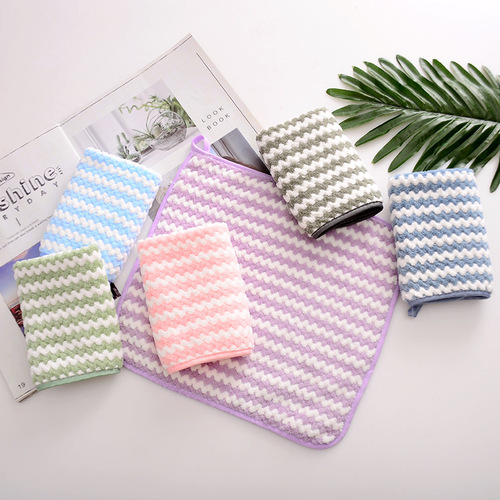 Coral velvet small square towel 30*30 absorbent small towel kindergarten hand towel children's handkerchief kitchen rag wholesale