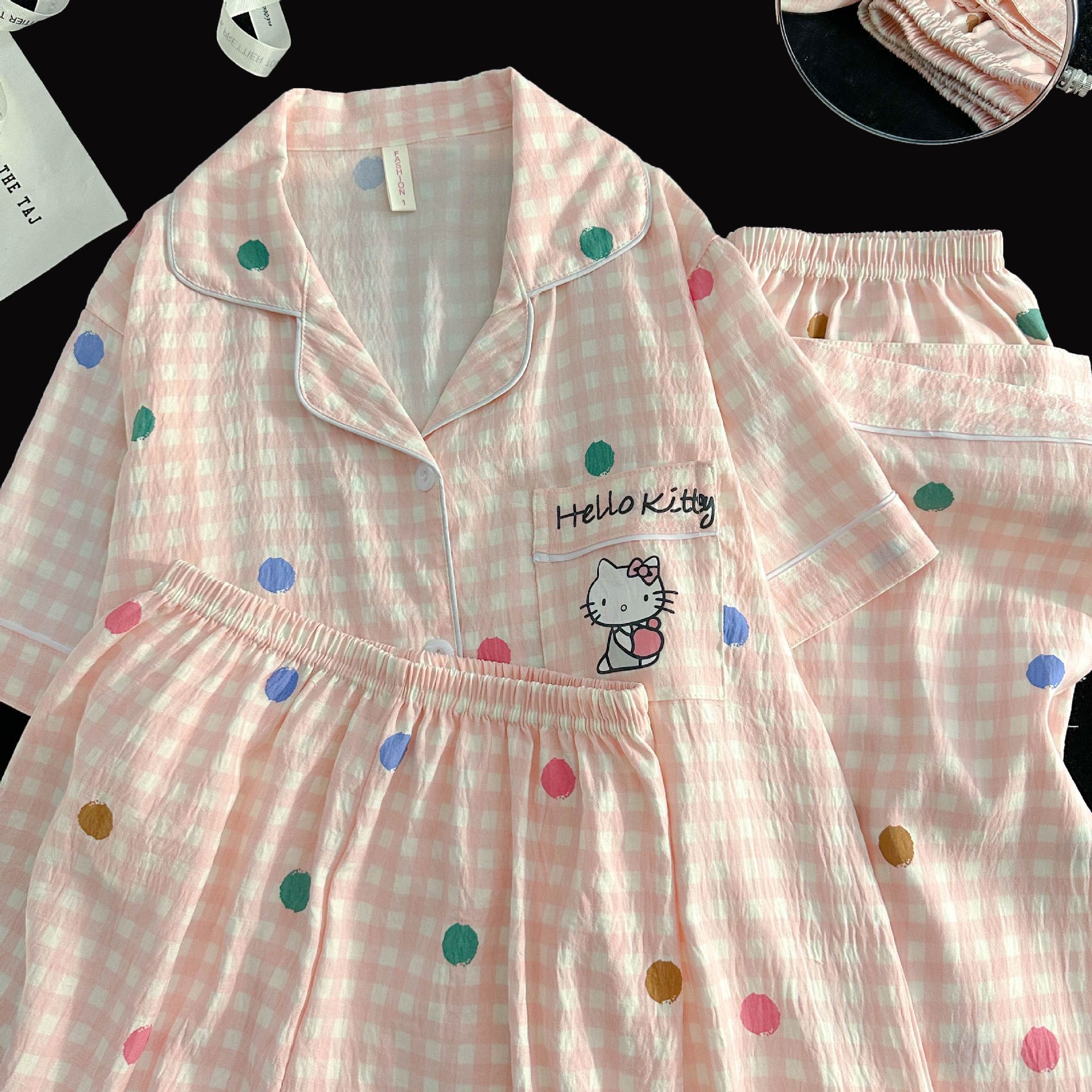 Comercio exterior transfronterizo 120G nube algodón traje de tres piezas pole point kt gato pijamas mujeres lindo solapa pantalones de manga corta servicio a domicilio