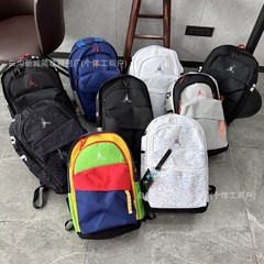 新型のファッションブランドの大容量のリュックサックの中学高校の学生のカバンのパソコンはカップルの金の満天の星の訓練のリュックサックを包みます。
