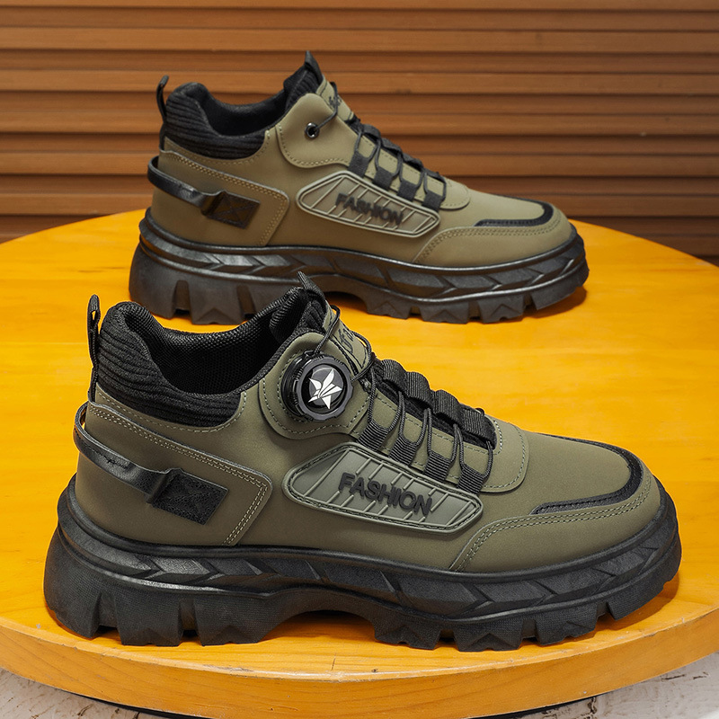 2025 otoño nuevos zapatos de hombre de alto impacto zapatos deportivos de moda botas de herramientas casuales antideslizantes al aire libre botas Martin explosión