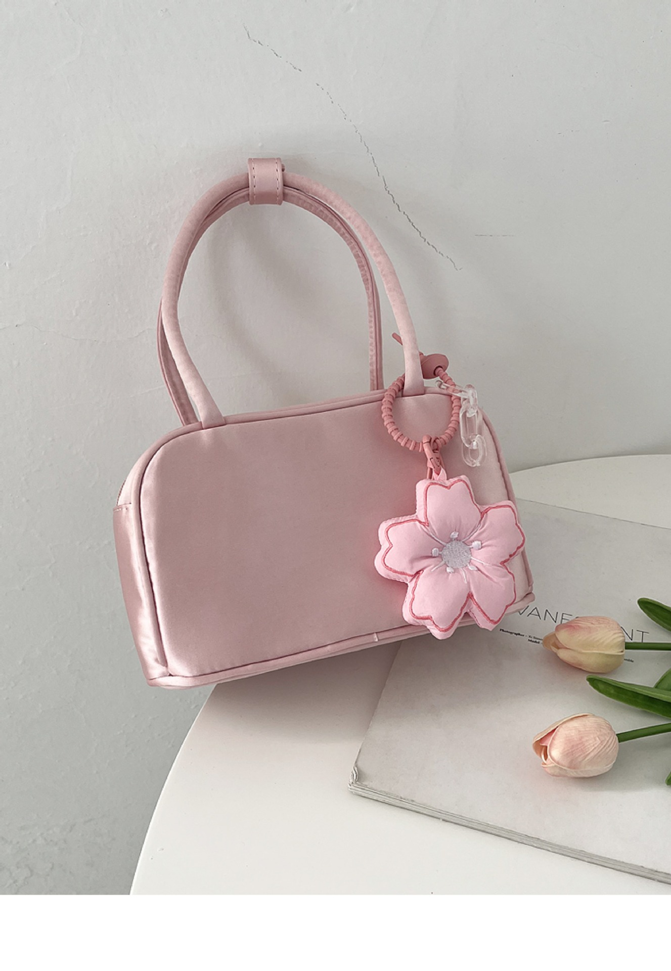 Women's Small Silk Solid Color Elegant Zipper Handbag display picture 7
