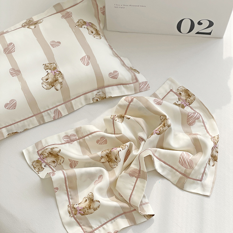 爱心小熊 (3).jpg