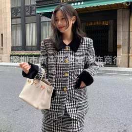 深圳南油高端女装小香风撞色丝绒领复古金扣气质格纹羊毛棉服外套