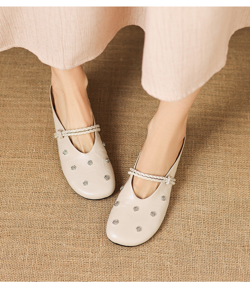 Sandal nữ mũi bít da dê quai ngang gót thấp — đen chi tiết 6