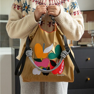 �ļ��¿����Ůballchain���μ�̽������Ů������С������