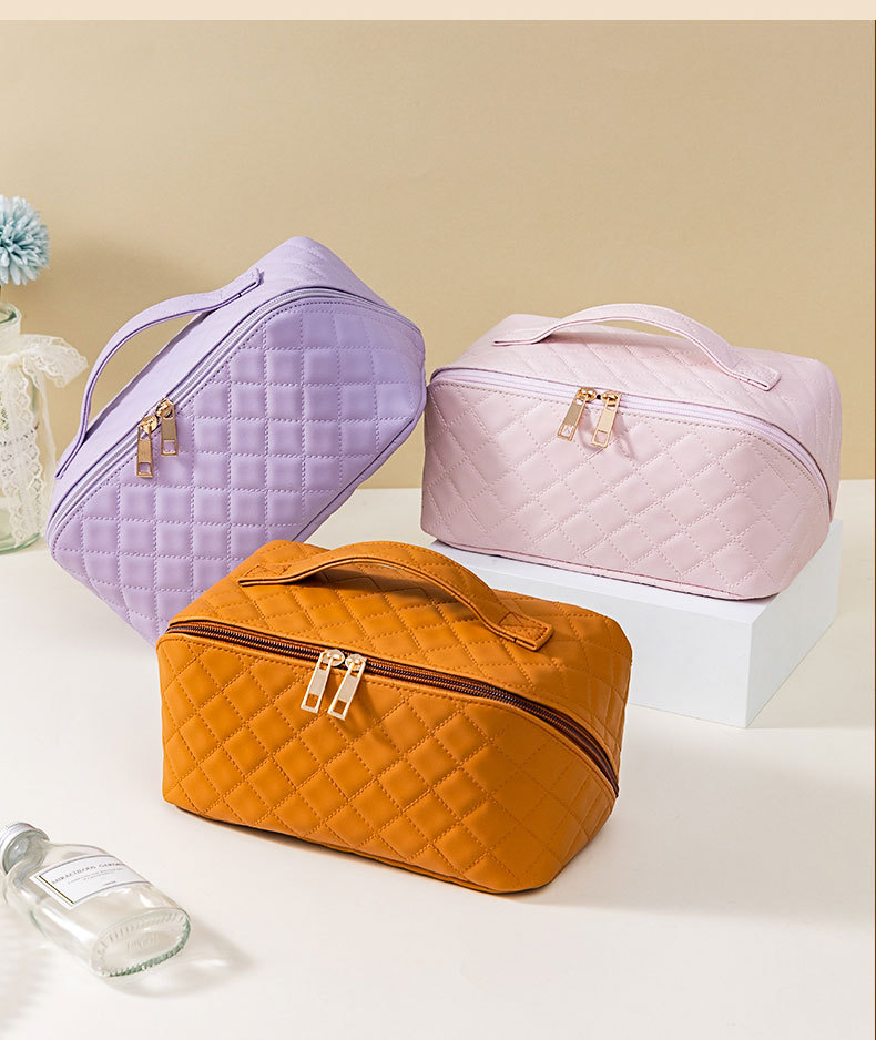 Women's Large All Seasons Pu Leather Lingge Basic Square Zipper Cosmetic Bag display picture 2