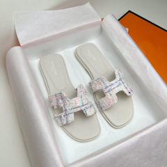 2023 European h sheepskin flat summer outer wear non-slip soft sole flip-flops for women