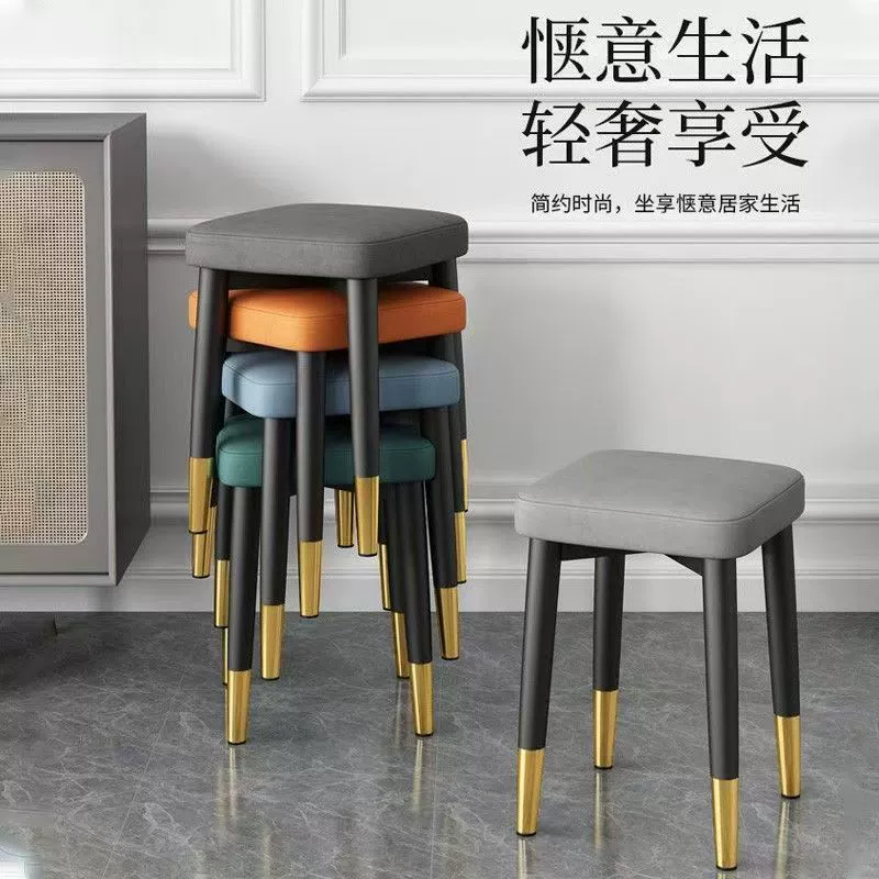 Производитель по индивидуальному заказу бытовые легкие роскошные табуреты, штабелируемые квадратные табуреты, бытовые современные обеденные табуреты, туалетные табуреты для спальни, утолщенные