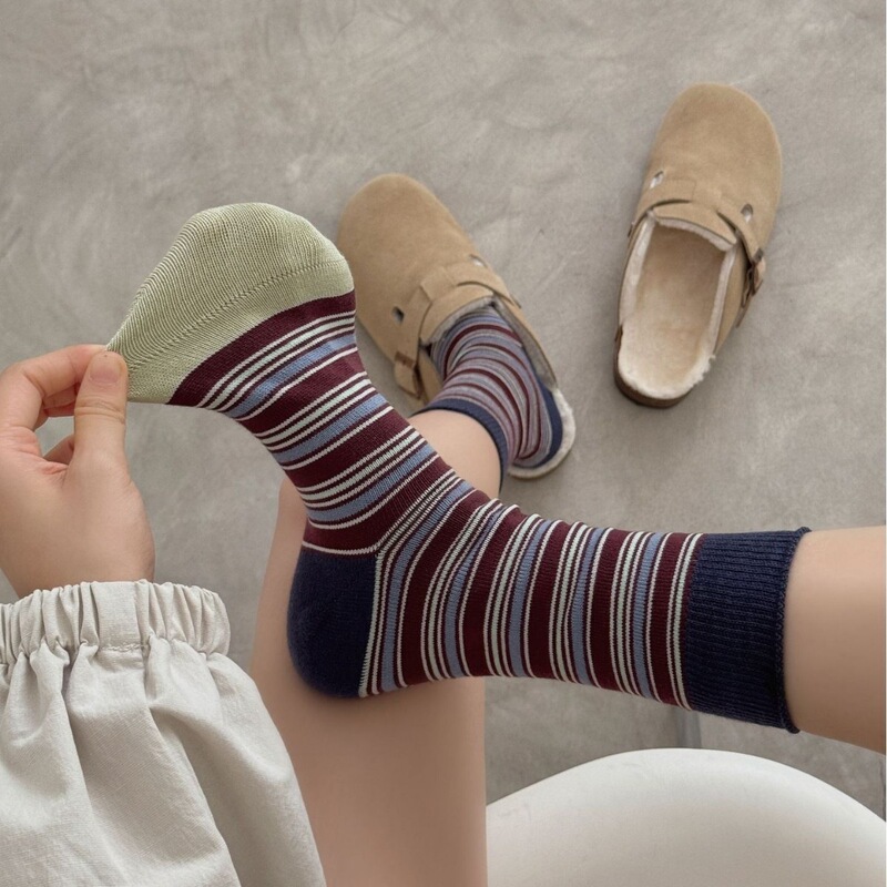 CHEEMY FREE Autumn and Winter Vintage Striped Socks for Women, Spring Versatile Old Money Style Color-Block Seamless Cotton Socks for Women CHEEMY FREE Autumn and Winter Vintage Striped Socks for Women, Spring Versatile Old Money Style Color-Block Seamless Cotton Socks for Women