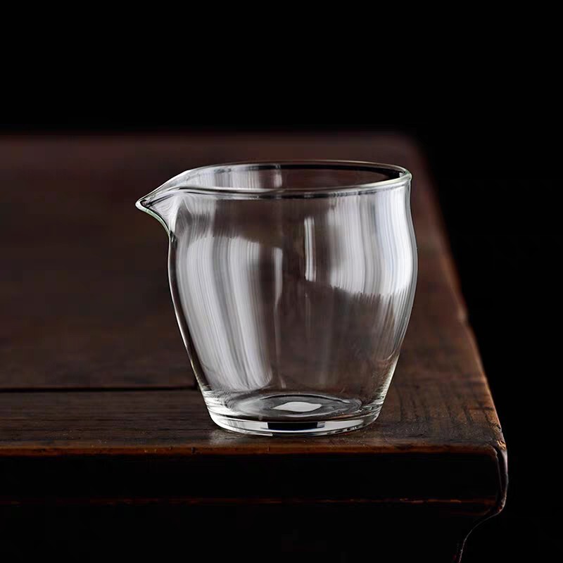 Elegant glass fair cup tea separator mini small capacity hospitality special fair cup tea separator kung fu device