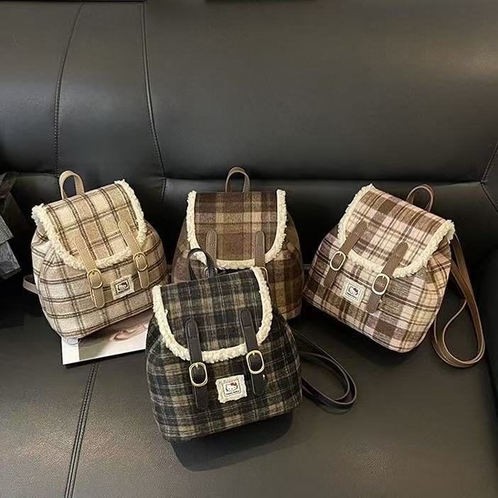 韩版ins毛绒凯蒂猫双肩包包女小众设计复古格纹百搭休闲手提背包