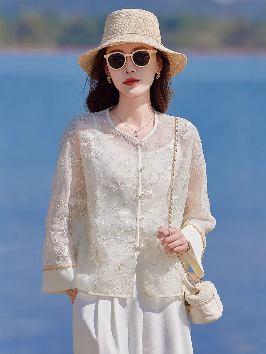 Áo cardigan nữ tay dài thêu hoa cổ tròn phối nút — Màu hồng, màu mơ
