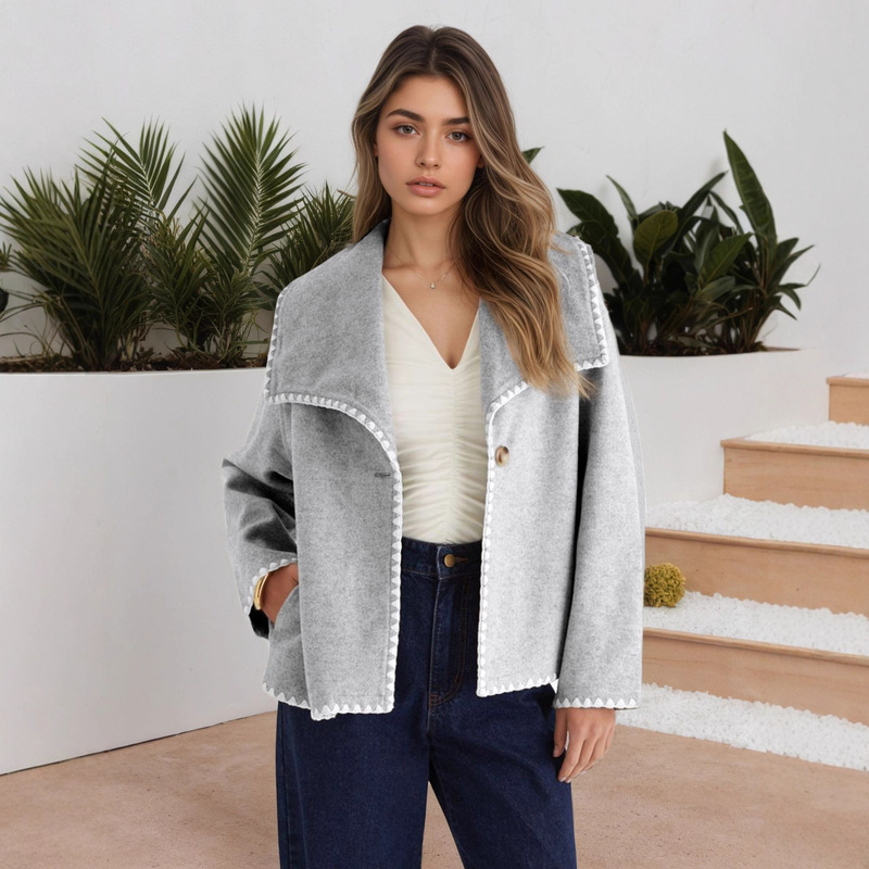 2025 Autumn/Winter New Women's Fashion Elegant Warm Large Lapel Long Sleeve Short Color-Block Loose Fit Cardigan Jacket 2025 Autumn/Winter New Women's Fashion Elegant Warm Large Lapel Long Sleeve Short Color-Block Loose Fit Cardigan Jacket