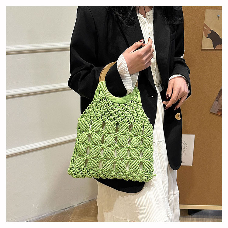 Women's Medium Fabric Solid Color Basic Classic Style Weave Hollow Open Straw Bag display picture 24