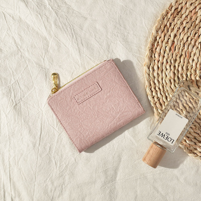 Nuevo retro pequeña cartera ~ ins cartera femenina corto estudiante europeo y americano fresco plegable simple hebilla artística