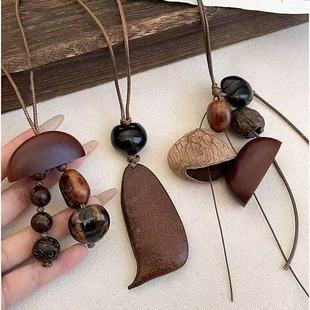 ��ɫ��Ȼ����������Ů��͹��¶U����Kë����L��첱���