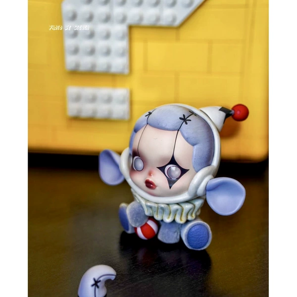 Designated model- [tired small elephant]