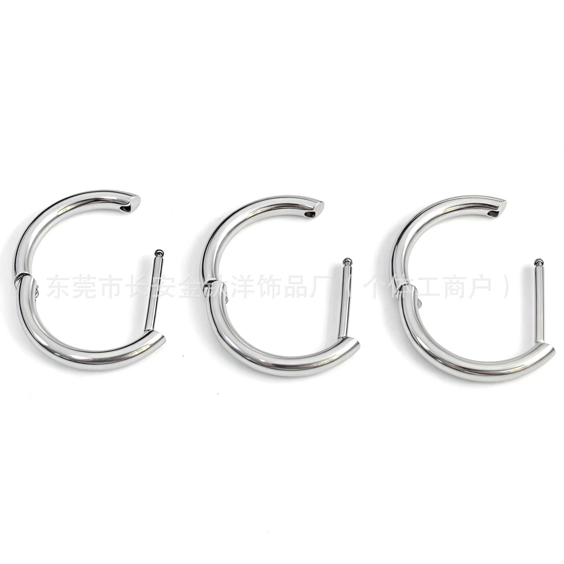 Pointed titanium steel lip stud product view