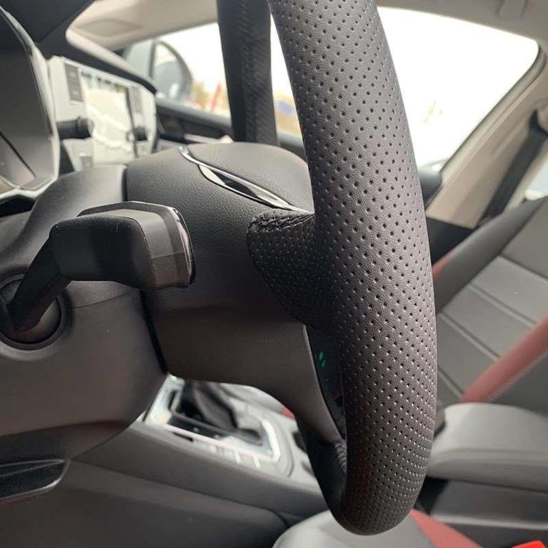 Volkswagen Lavida Steering Wheel Cover Leather Hand-stitched Tuguan L Tuyue Santana Sagitar Lingdu Magotan Tanyue Baolai