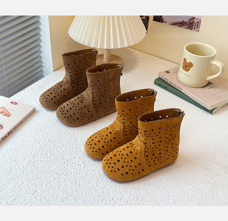 Botas respiráveis vazadas para meninas com sola tratorada_voghion.com