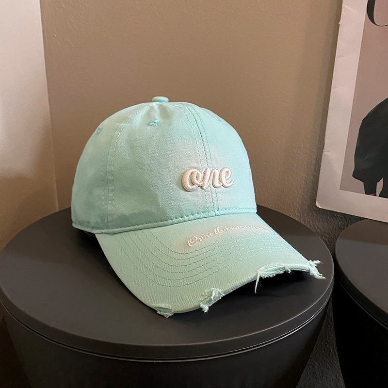 Coreano ins agujero letras sombrero de béisbol mujer 2025 nuevo sombrero de borde ancho grande perímetro de la cabeza para aumentar la profundización sombrero de béisbol