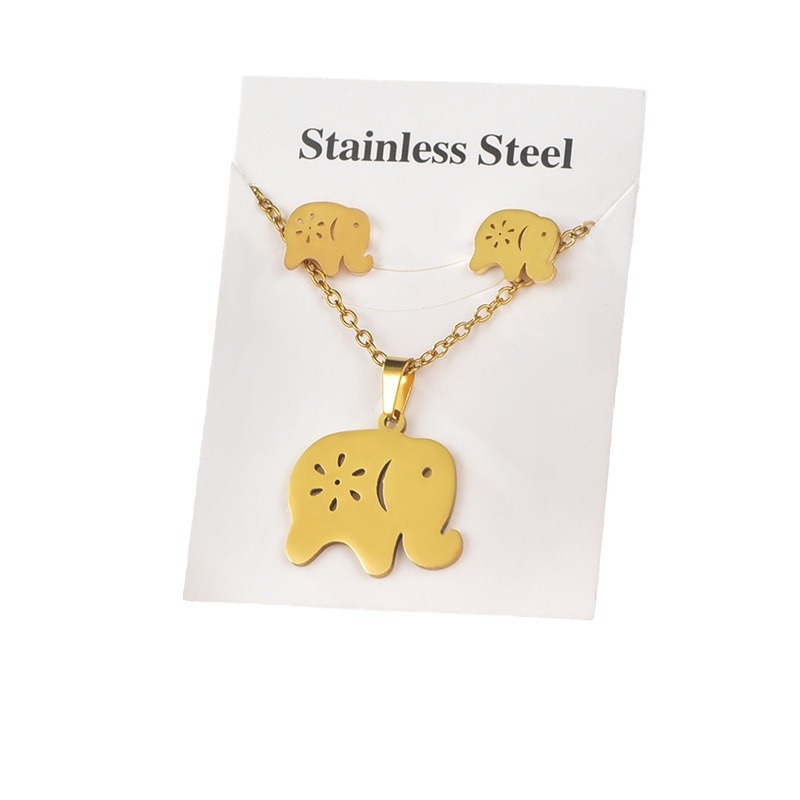 Europeo y americano transfronterizo en línea celebridad de acero de titanio colgante irregular traje retro personalizado electrochapado temperamento ins estilo colgante Accesorios