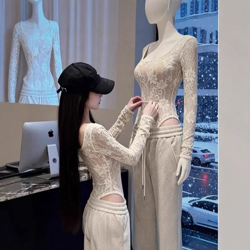 Pure Desire Crochet Embossed U-Neck Lace Bodysuit for Women 2026 Spring New Slim Fit Elegant Base Shirt Pure Desire Crochet Embossed U-Neck Lace Bodysuit for Women 2026 Spring New Slim Fit Elegant Base Shirt